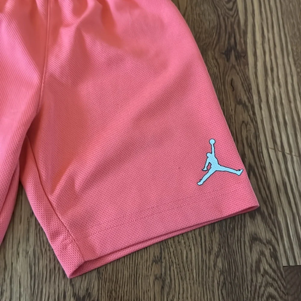 Jordan Boy’s Coral Athletic Shorts Size Medium